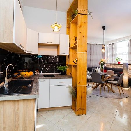 Glicinia Apartment ชิเบนิก ภายนอก รูปภาพ
